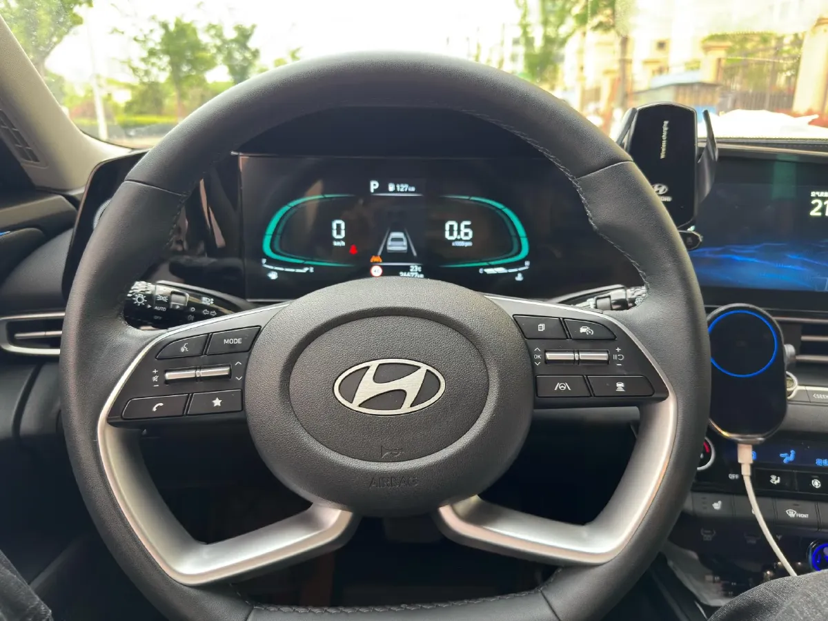 2022 Hyundai Elantra 1.5L 115HP L4 CVT,autocango,china used car exporter,china ev exporter,chinese used car exporter,chinese used ev exporter