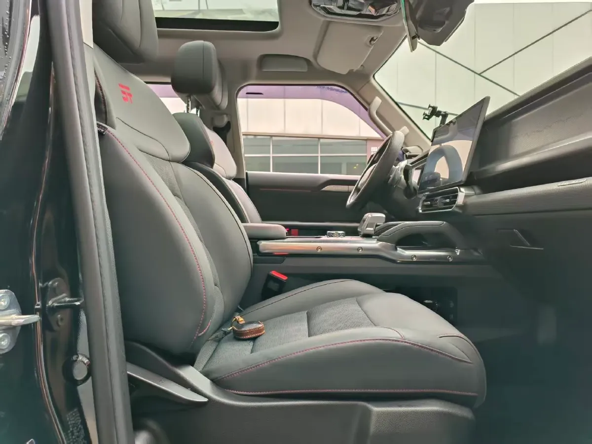 2023 Jetour Traveller 2.0T 254HP L4 8AT,autocango,china used car exporter,china ev exporter,chinese used car exporter,chinese used ev exporter