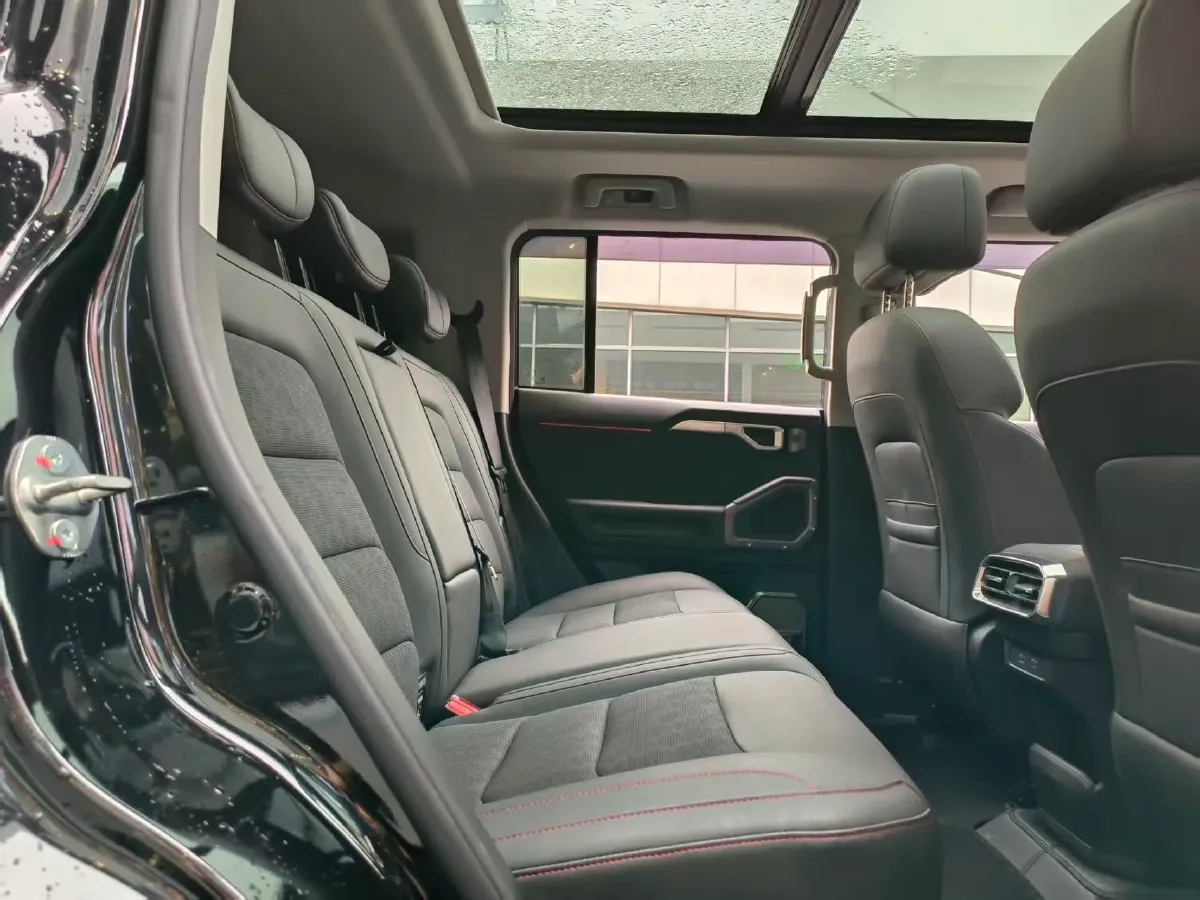 2023 Jetour Traveller 2.0T 254HP L4 8AT,autocango,china used car exporter,china ev exporter,chinese used car exporter,chinese used ev exporter