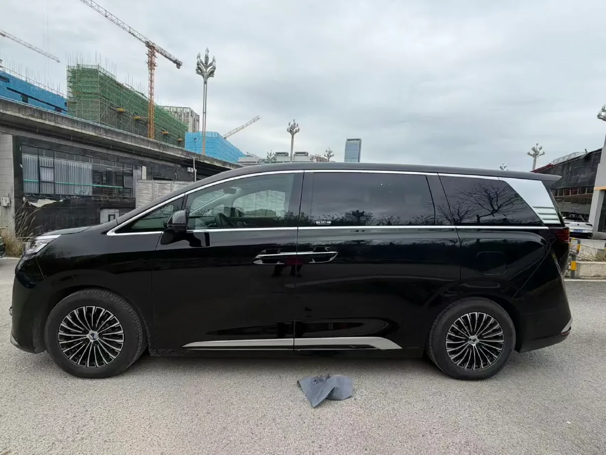 2024 Denza D9 1.5T 139HP L4 E-CVT PHEV 40KWH,autocango,china used car exporter,china ev exporter,chinese used car exporter,chinese used ev exporter