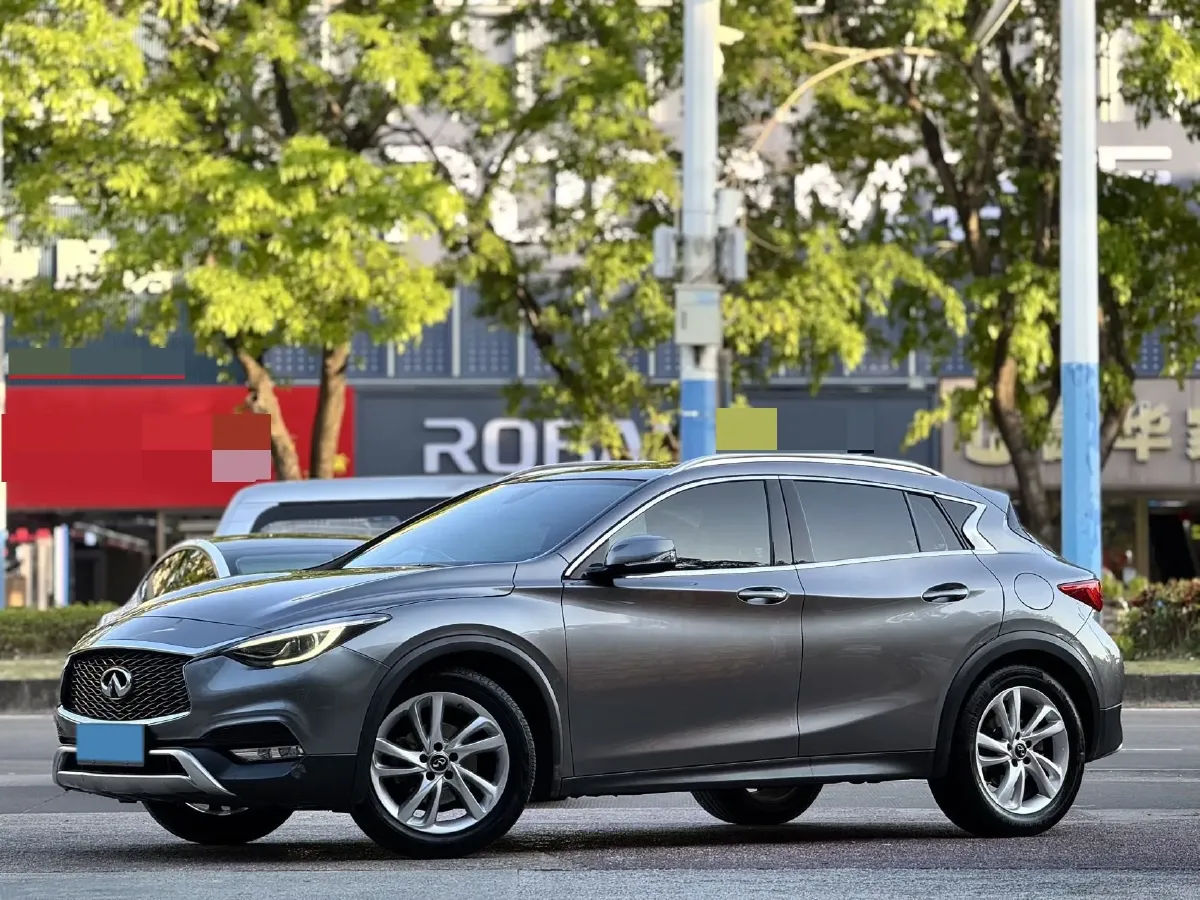 2017 Infiniti QX30 2.0T 211HP L4 7DCT,autocango,china used car exporter,china ev exporter,chinese used car exporter,chinese used ev exporter