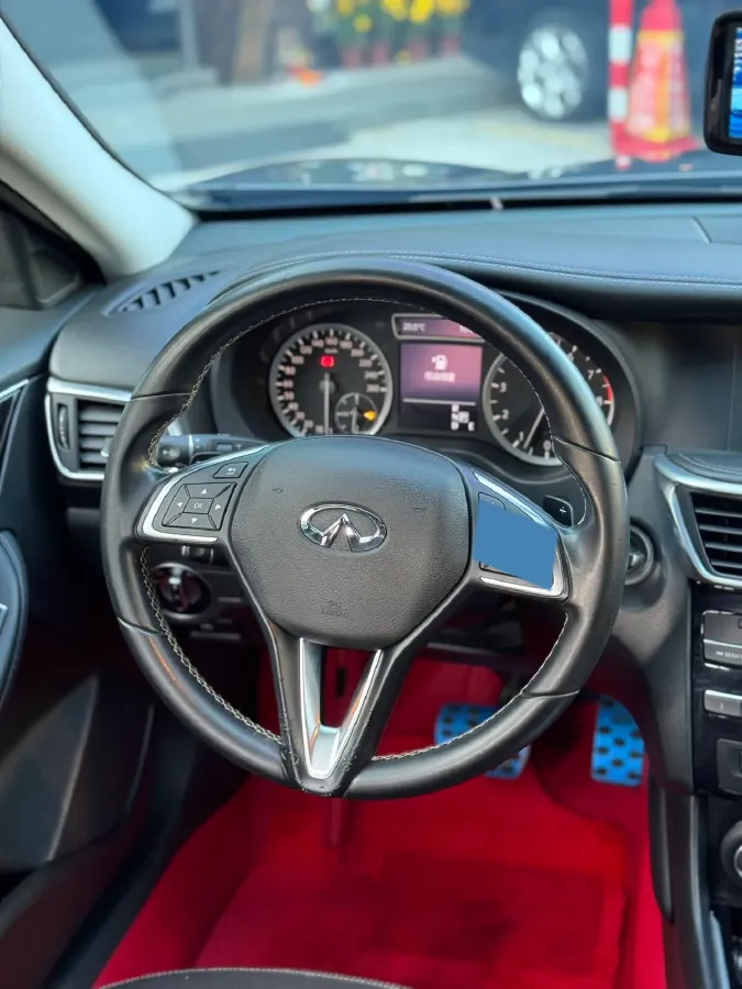 2017 Infiniti QX30 2.0T 211HP L4 7DCT,autocango,china used car exporter,china ev exporter,chinese used car exporter,chinese used ev exporter