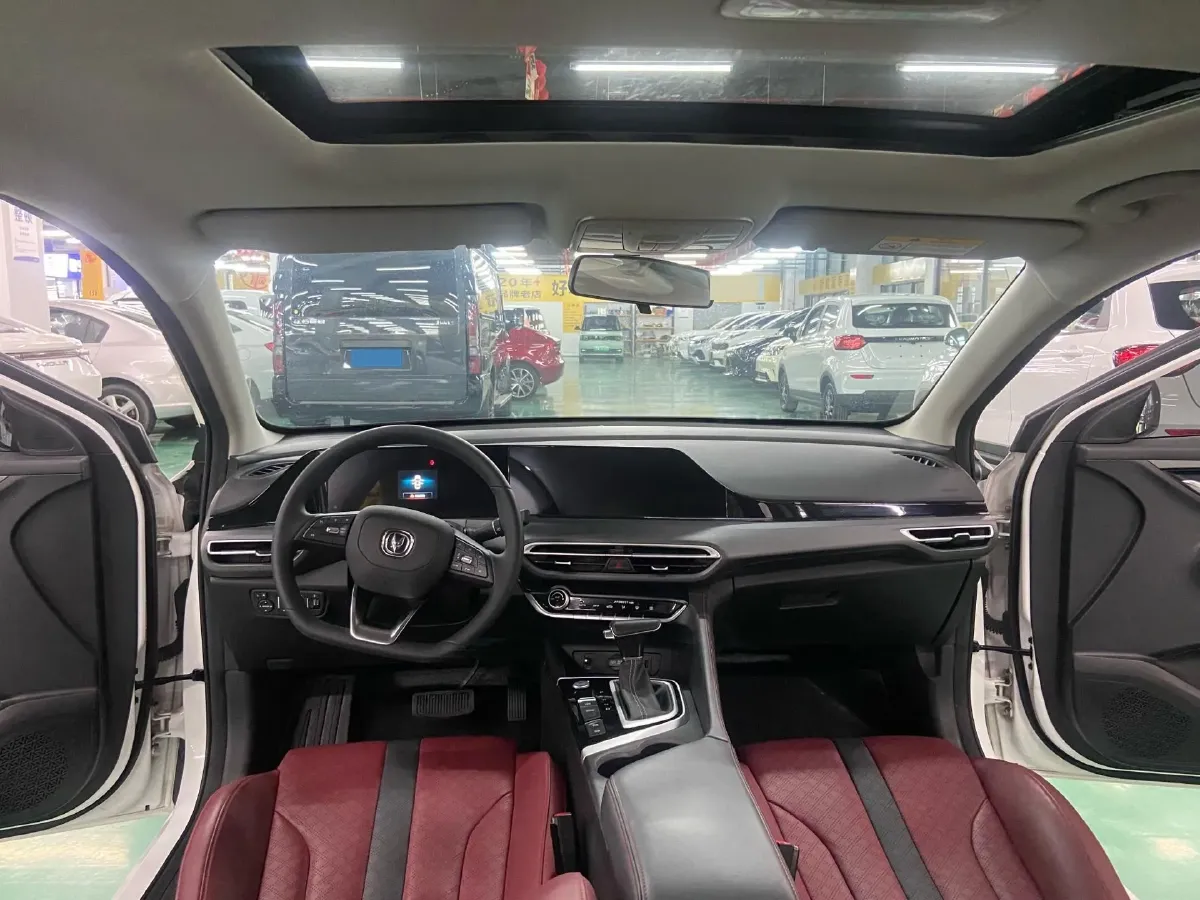 2021 ChangAn Eado 1.4T 160HP L4 7DCT,autocango,china used car exporter,china ev exporter,chinese used car exporter,chinese used ev exporter