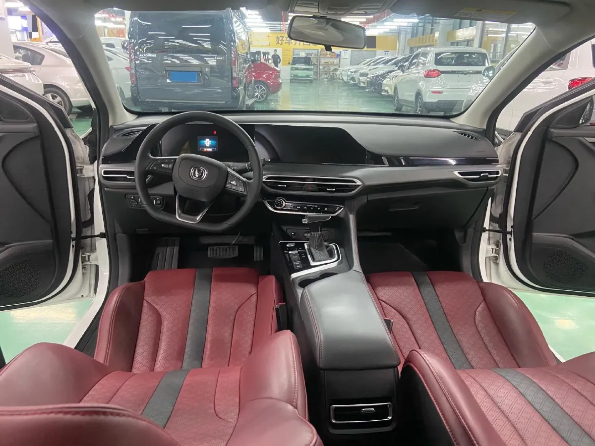 2021 ChangAn Eado 1.4T 160HP L4 7DCT,autocango,china used car exporter,china ev exporter,chinese used car exporter,chinese used ev exporter