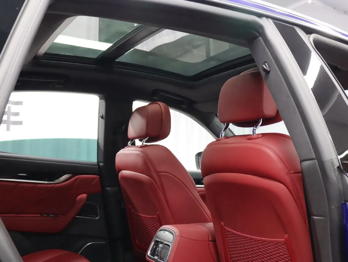 2021 Maserati Levante 3.0T 350HP V6 8AT,autocango,china used car exporter,china ev exporter,chinese used car exporter,chinese used ev exporter