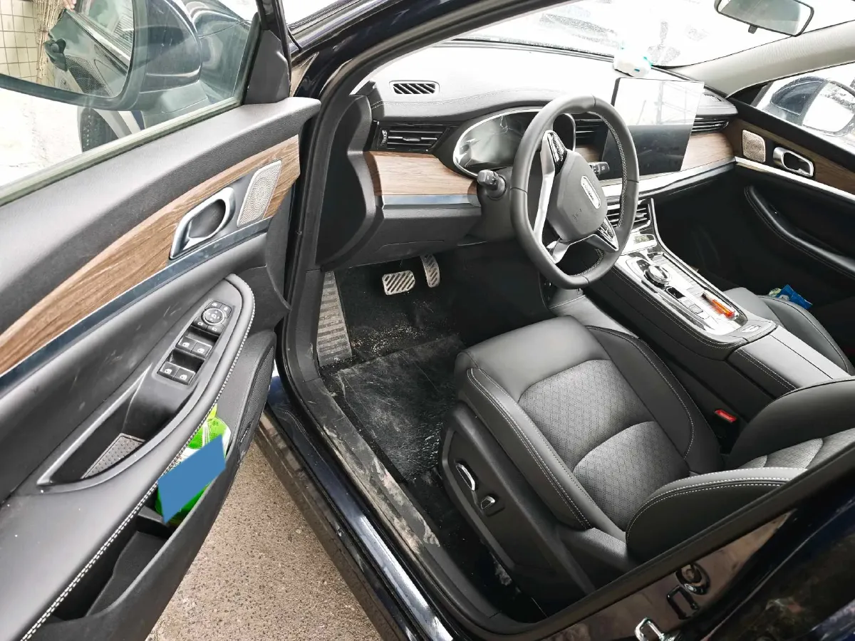 2024 Skyworth HT-i 1.5L 110HP L4 E-CVT PHEV 21.68KWH,autocango,china used car exporter,china ev exporter,chinese used car exporter,chinese used ev exporter