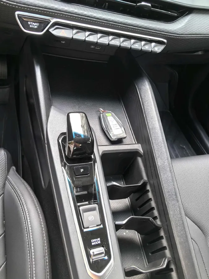 2024 Geely Binray 1.5T 181HP L4 7DCT,autocango,china used car exporter,china ev exporter,chinese used car exporter,chinese used ev exporter