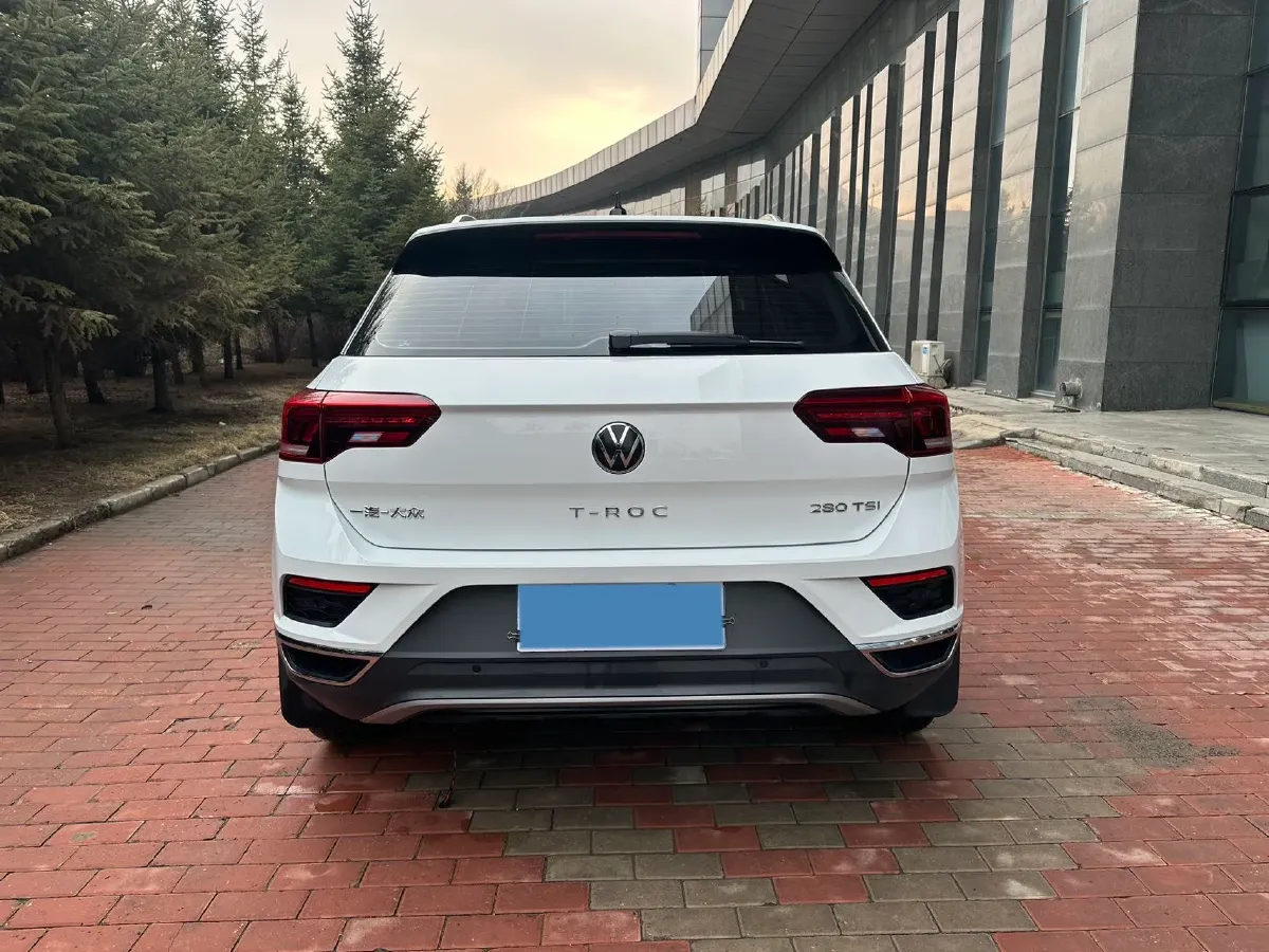 2021 Volkswagen T-Roc 1.4T 150HP L4 7DCT,autocango,china used car exporter,china ev exporter,chinese used car exporter,chinese used ev exporter
