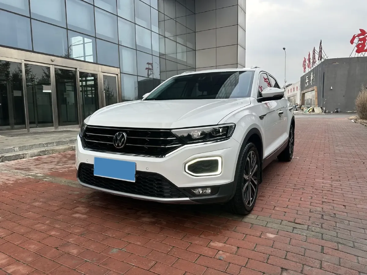 2021 Volkswagen T-Roc 1.4T 150HP L4 7DCT,autocango,china used car exporter,china ev exporter,chinese used car exporter,chinese used ev exporter