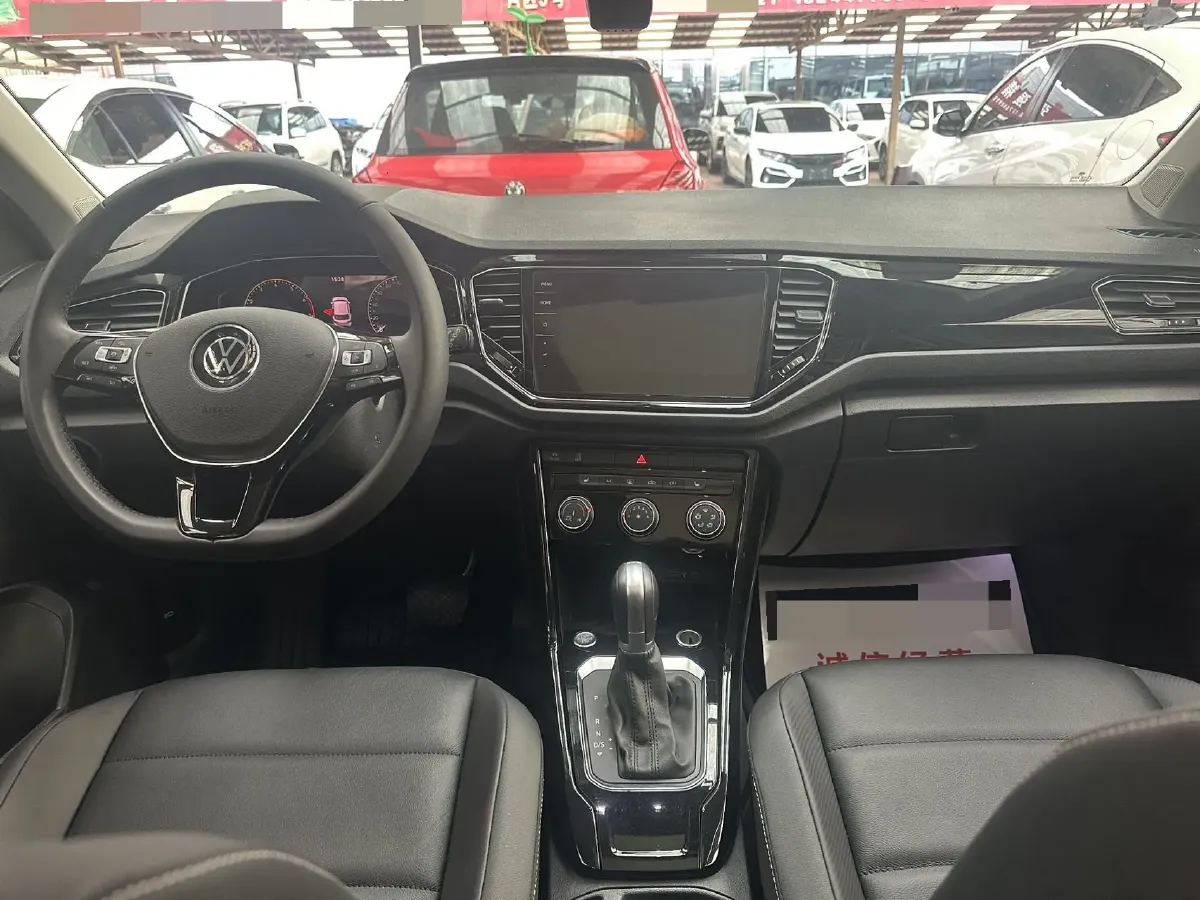 2021 Volkswagen T-Roc 1.4T 150HP L4 7DCT,autocango,china used car exporter,china ev exporter,chinese used car exporter,chinese used ev exporter