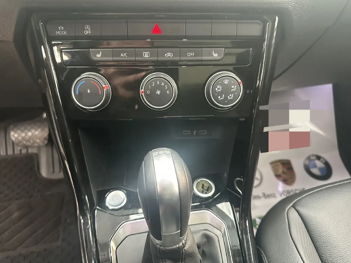 2021 Volkswagen T-Roc 1.4T 150HP L4 7DCT,autocango,china used car exporter,china ev exporter,chinese used car exporter,chinese used ev exporter