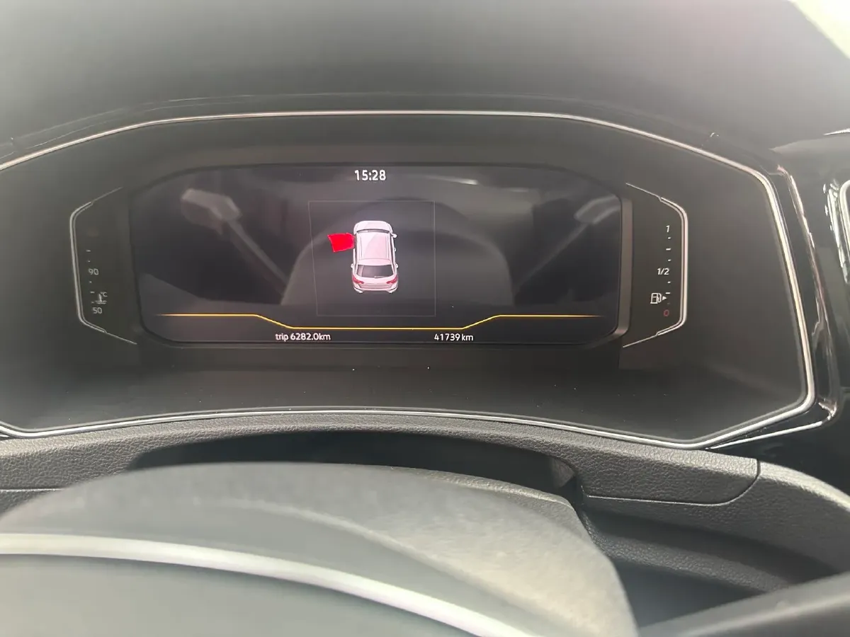 2021 Volkswagen T-Roc 1.4T 150HP L4 7DCT,autocango,china used car exporter,china ev exporter,chinese used car exporter,chinese used ev exporter