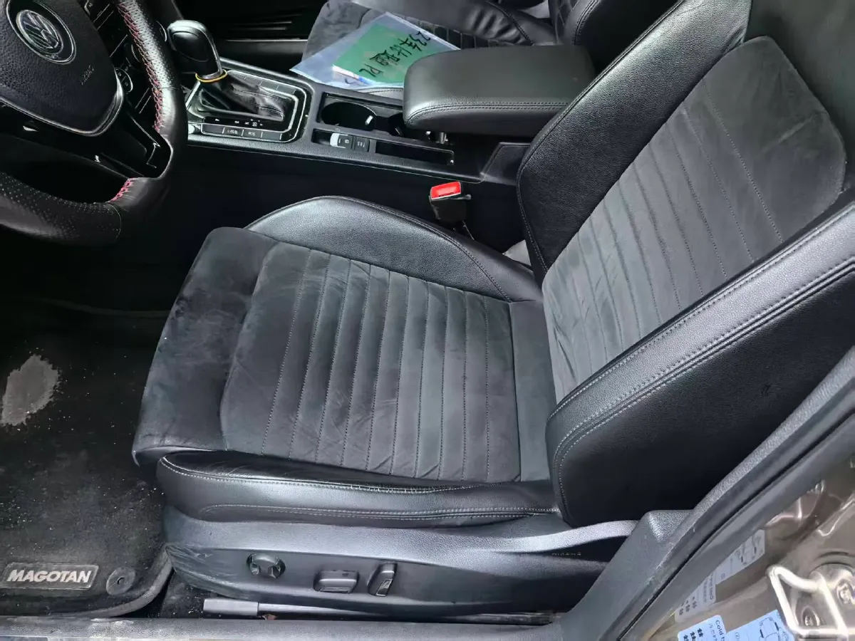 2017 Volkswagen Magotan 1.8T 180HP L4 7DCT,autocango,china used car exporter,china ev exporter,chinese used car exporter,chinese used ev exporter