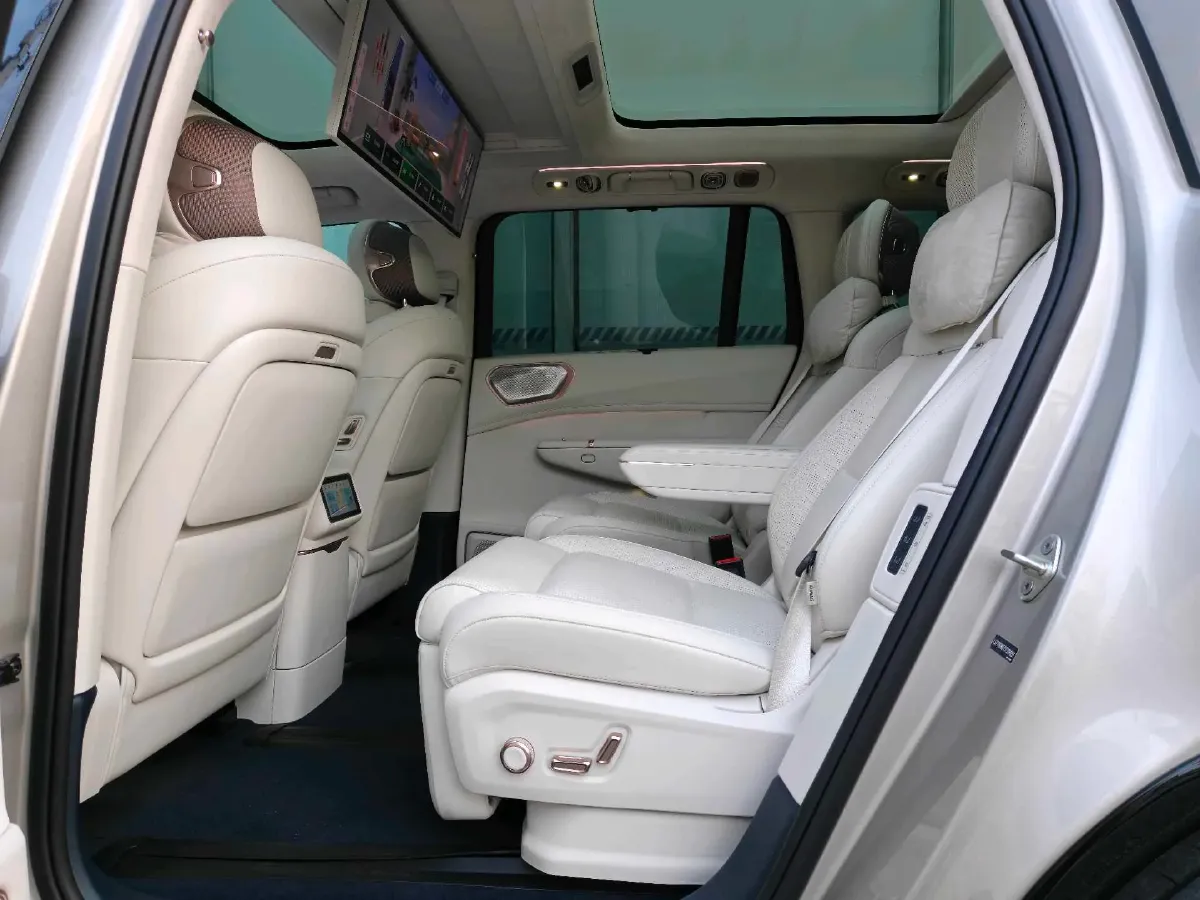 2025 LYNK&CO 900 2.0T 254HP L4 3DHT PHEV,autocango,china used car exporter,china ev exporter,chinese used car exporter,chinese used ev exporter