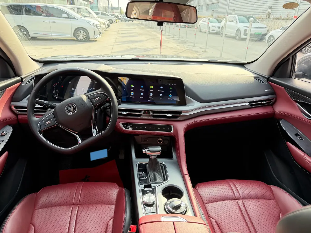 2022 ChangAn CS75 Plus 1.5T 178HP L4 6AT,autocango,china used car exporter,china ev exporter,chinese used car exporter,chinese used ev exporter