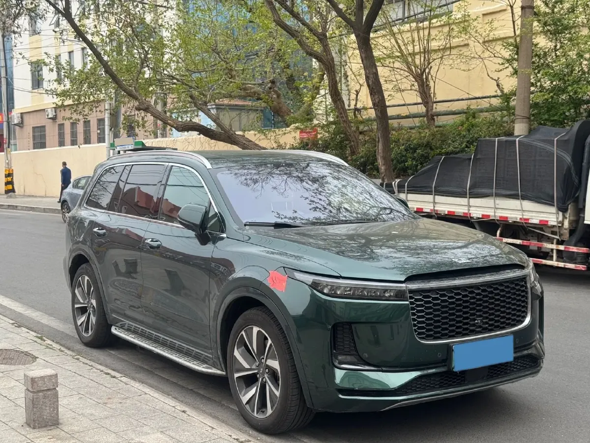 2021 Li ONE Range Extended 131HP REEV 40.5KWH,autocango,china used car exporter,china ev exporter,chinese used car exporter,chinese used ev exporter