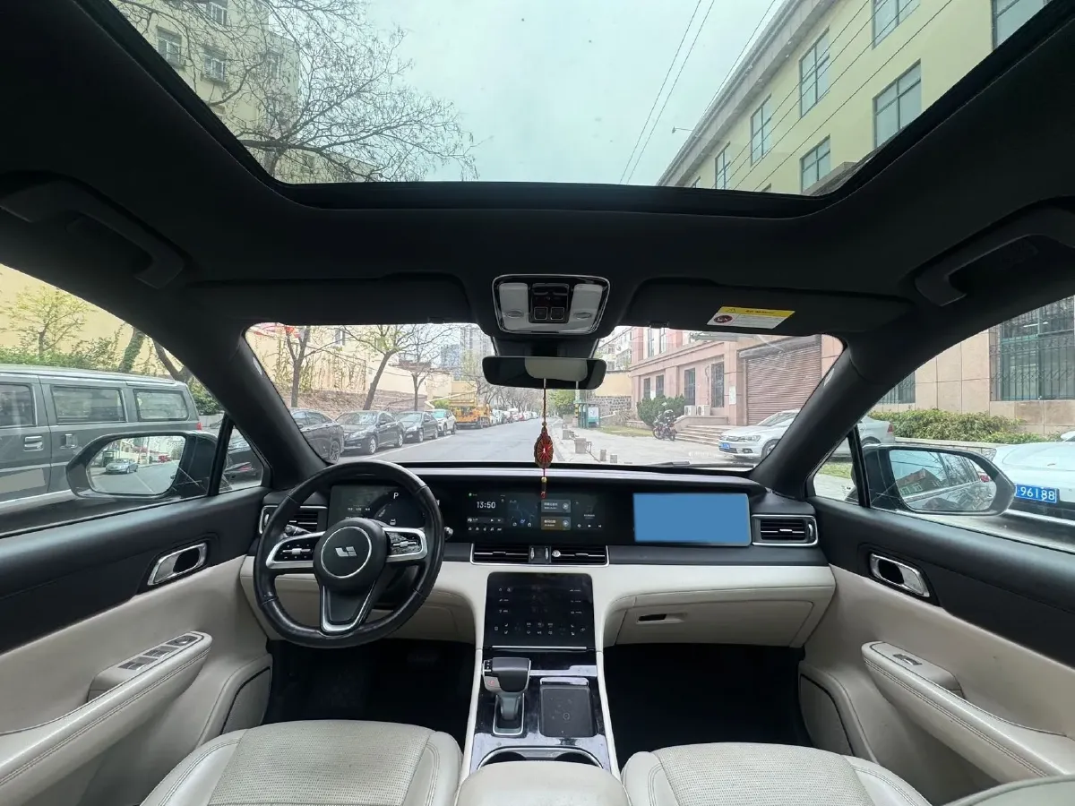 2021 Li ONE Range Extended 131HP REEV 40.5KWH,autocango,china used car exporter,china ev exporter,chinese used car exporter,chinese used ev exporter