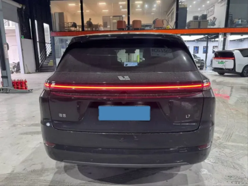 2024 Li L8 Range Extended 154HP REEV 52.3KWH,autocango,china used car exporter,china ev exporter,chinese used car exporter,chinese used ev exporter