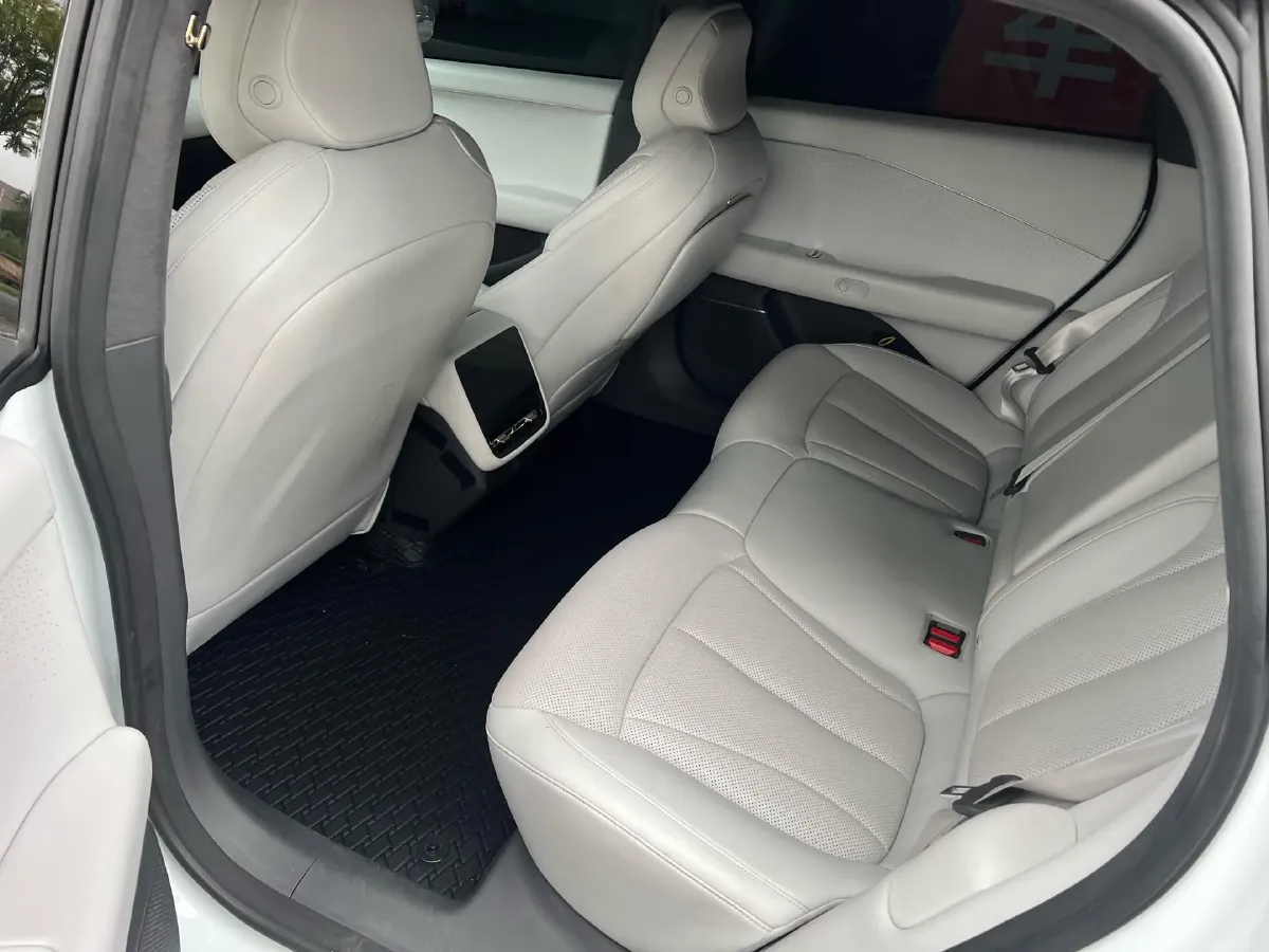 2024 Xpeng P7+ BEV 76.3KWH,autocango,china used car exporter,china ev exporter,chinese used car exporter,chinese used ev exporter