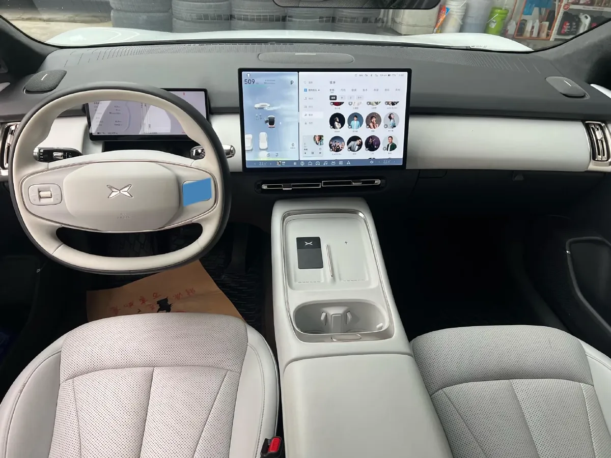 2024 Xpeng P7+ BEV 76.3KWH,autocango,china used car exporter,china ev exporter,chinese used car exporter,chinese used ev exporter