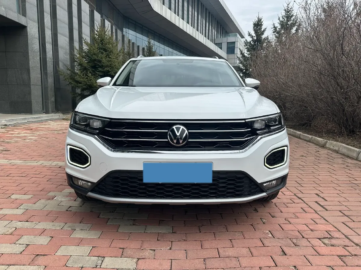 2021 Volkswagen T-Roc 1.4T 150HP L4 7DCT,autocango,china used car exporter,china ev exporter,chinese used car exporter,chinese used ev exporter