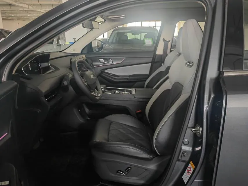 2024 ChangAn QiYuan Q05 Classic 1.5L 110HP L4 E-CVT PHEV 18.4KWH,autocango,china used car exporter,china ev exporter,chinese used car exporter,chinese used ev exporter