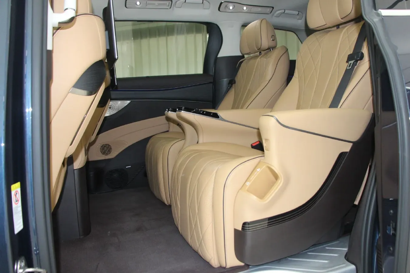 2024 Denza D9 BEV 103.36KWH,autocango,china used car exporter,china ev exporter,chinese used car exporter,chinese used ev exporter