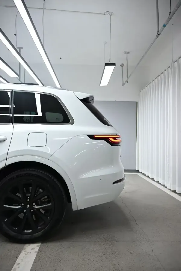 2021 Li ONE Range Extended 131HP REEV 40.5KWH,autocango,china used car exporter,china ev exporter,chinese used car exporter,chinese used ev exporter