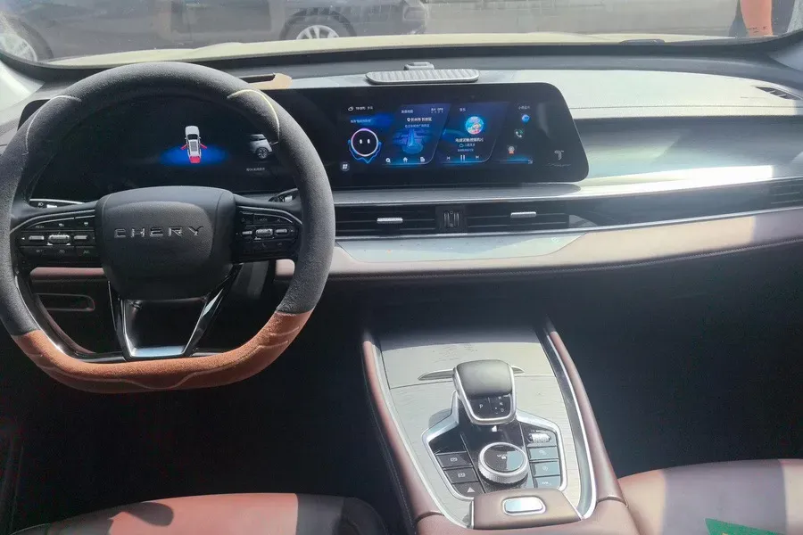 2022 Chery Tiggo 8 PRO 1.6T 197HP L4 7DCT,autocango,china used car exporter,china ev exporter,chinese used car exporter,chinese used ev exporter