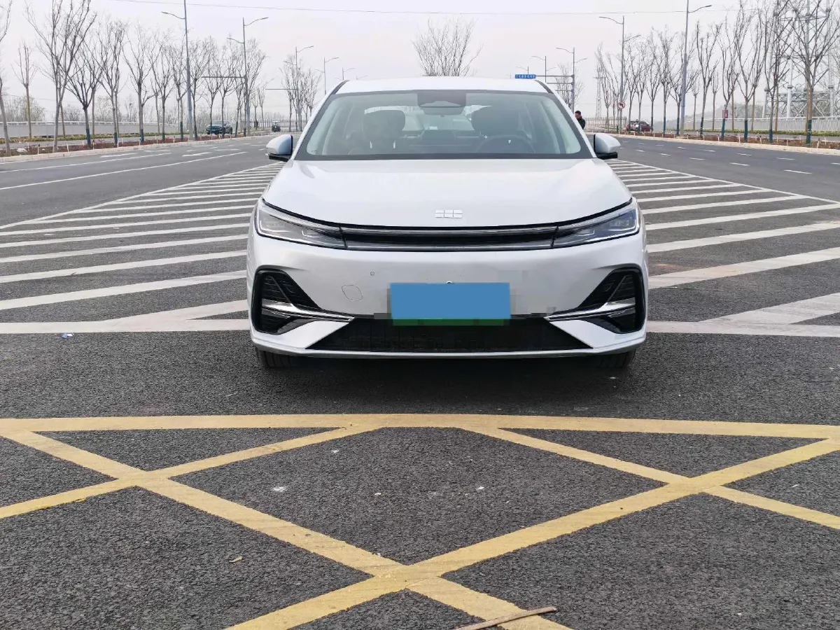 2025 Geely Galaxy A7 1.5L 112HP L4 1DHT PHEV,autocango,china used car exporter,china ev exporter,chinese used car exporter,chinese used ev exporter