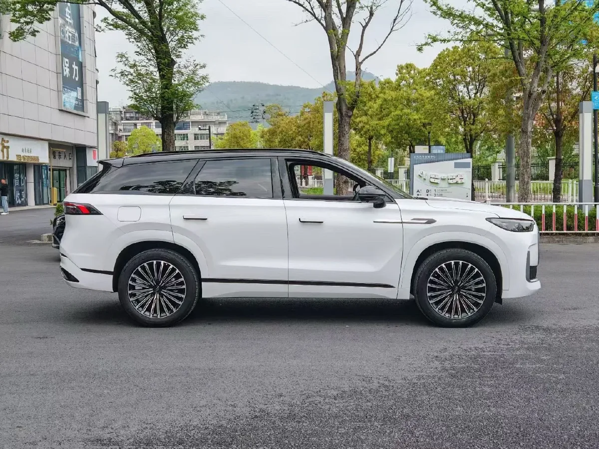 2025 Chery Tiggo 9 2.0T 261HP L4 8AT,autocango,china used car exporter,china ev exporter,chinese used car exporter,chinese used ev exporter