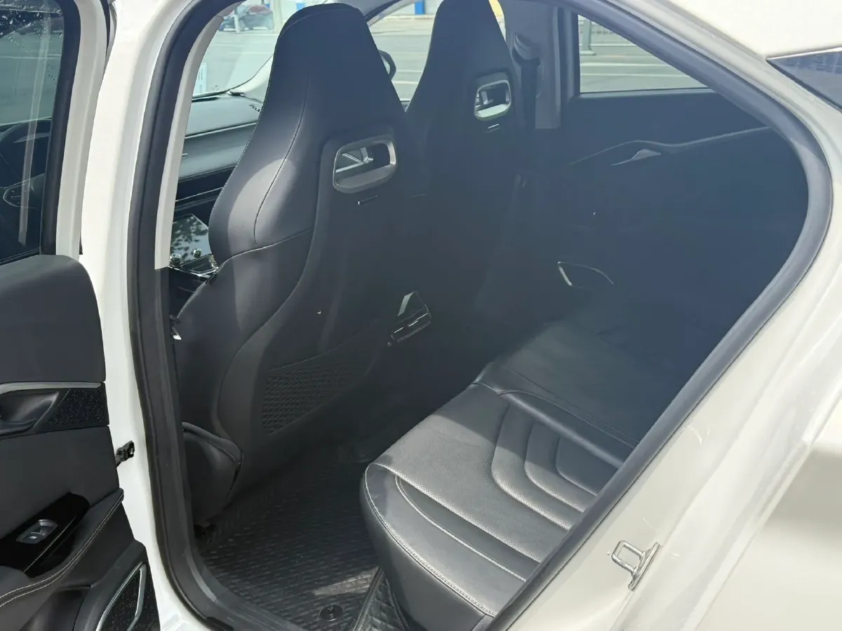 2021 BYD Song Pro 1.5T 160HP L4 7DCT,autocango,china used car exporter,china ev exporter,chinese used car exporter,chinese used ev exporter