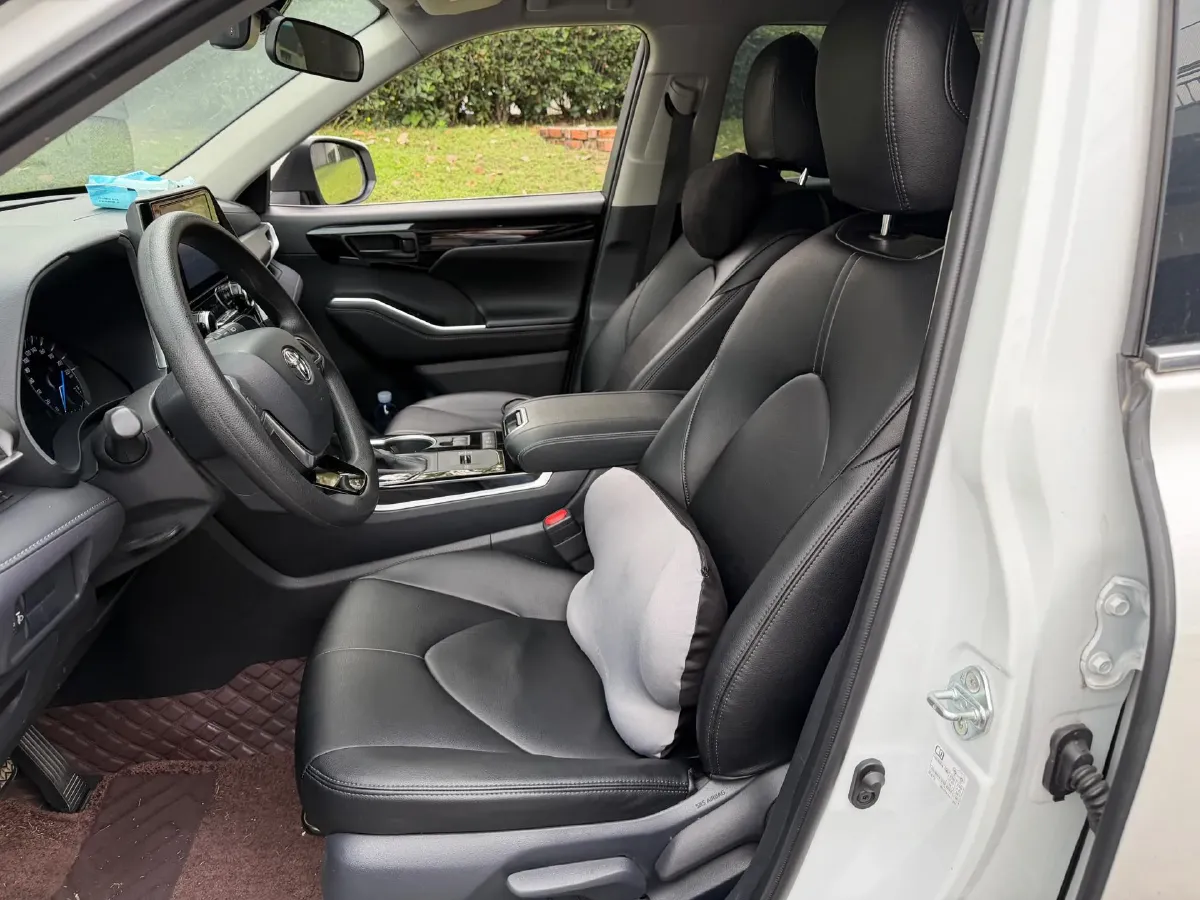 2022 Toyota Highlander 2.5L 192HP L4 E-CVT Hybrid,autocango,china used car exporter,china ev exporter,chinese used car exporter,chinese used ev exporter