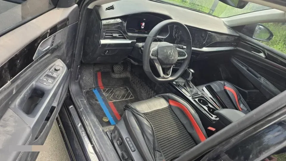 2025 Volkswagen Passat 2.0T 220HP L4 7DCT,autocango,china used car exporter,china ev exporter,chinese used car exporter,chinese used ev exporter