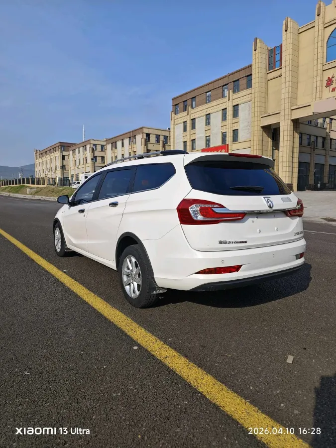 2017 BaoJun 310W 1.5L 112HP L4 6MT,autocango,china used car exporter,china ev exporter,chinese used car exporter,chinese used ev exporter