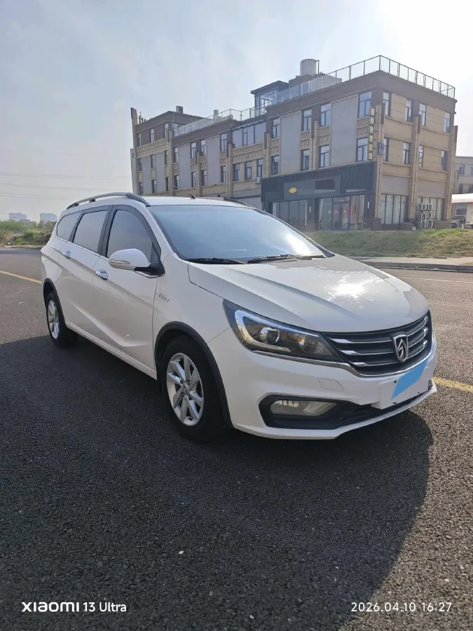 2017 BaoJun 310W 1.5L 112HP L4 6MT,autocango,china used car exporter,china ev exporter,chinese used car exporter,chinese used ev exporter