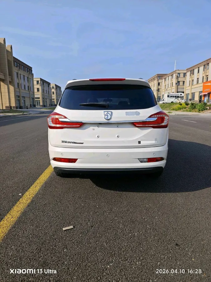 2017 BaoJun 310W 1.5L 112HP L4 6MT,autocango,china used car exporter,china ev exporter,chinese used car exporter,chinese used ev exporter