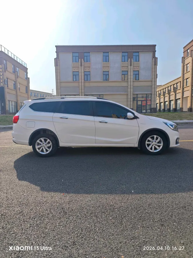 2017 BaoJun 310W 1.5L 112HP L4 6MT,autocango,china used car exporter,china ev exporter,chinese used car exporter,chinese used ev exporter