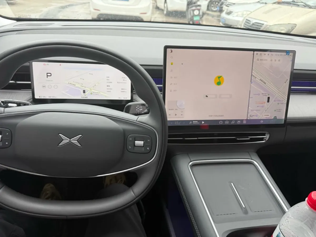 2025 Xpeng G6 BEV 68.5KWH,autocango,china used car exporter,china ev exporter,chinese used car exporter,chinese used ev exporter