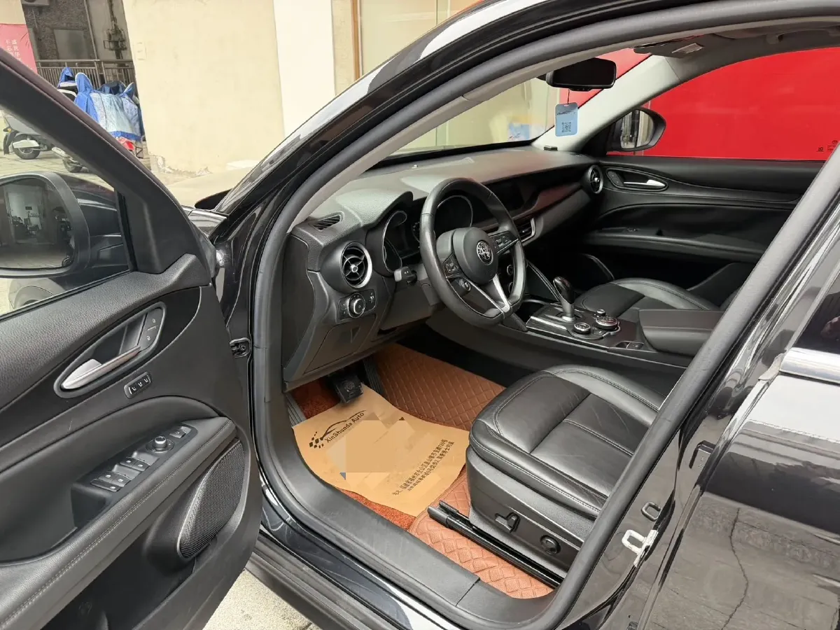 2017 Lexus NX 2.0T 238HP L4 6AT,autocango,china used car exporter,china ev exporter,chinese used car exporter,chinese used ev exporter