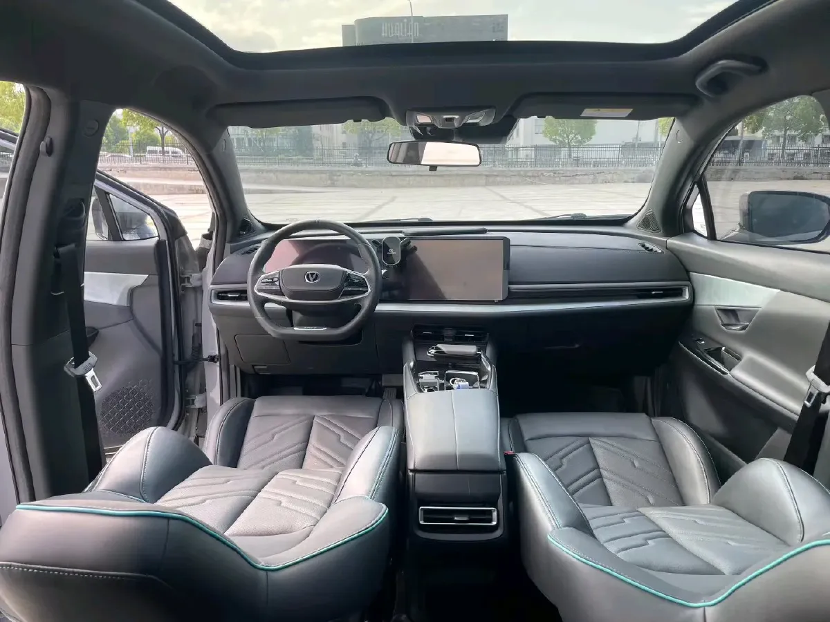 2023 ChangAn UNI-T 1.5T 188HP L4 7DCT,autocango,china used car exporter,china ev exporter,chinese used car exporter,chinese used ev exporter