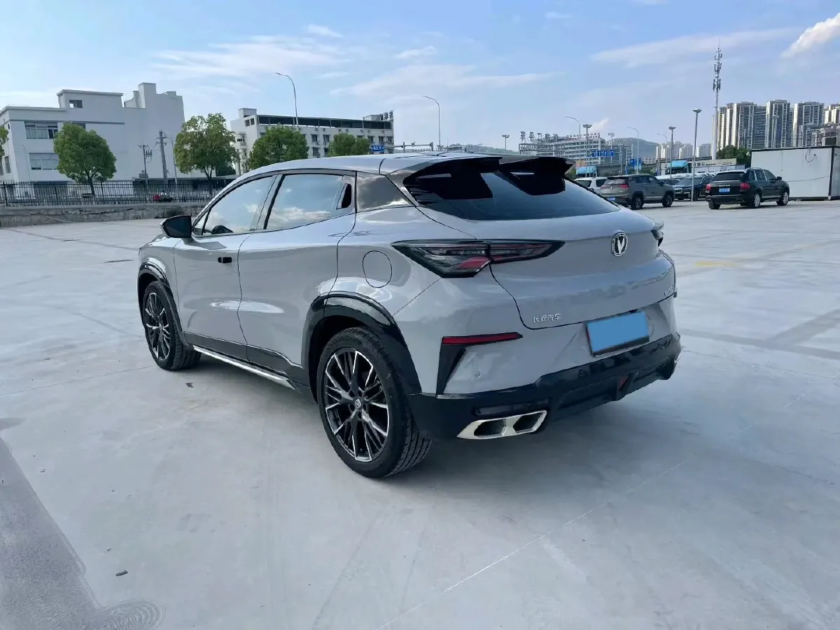 2023 ChangAn UNI-T 1.5T 188HP L4 7DCT,autocango,china used car exporter,china ev exporter,chinese used car exporter,chinese used ev exporter