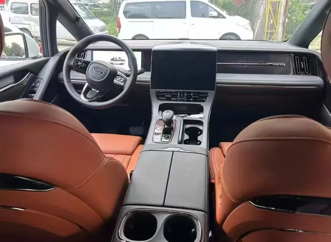 2024 GAC Trumpchi M8 2.0T 190HP L4 E-CVT Hybrid,autocango,china used car exporter,china ev exporter,chinese used car exporter,chinese used ev exporter