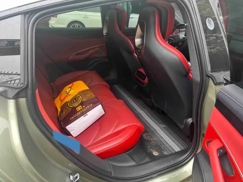 2024 MI SU7 BEV 73.6KWH,autocango,china used car exporter,china ev exporter,chinese used car exporter,chinese used ev exporter