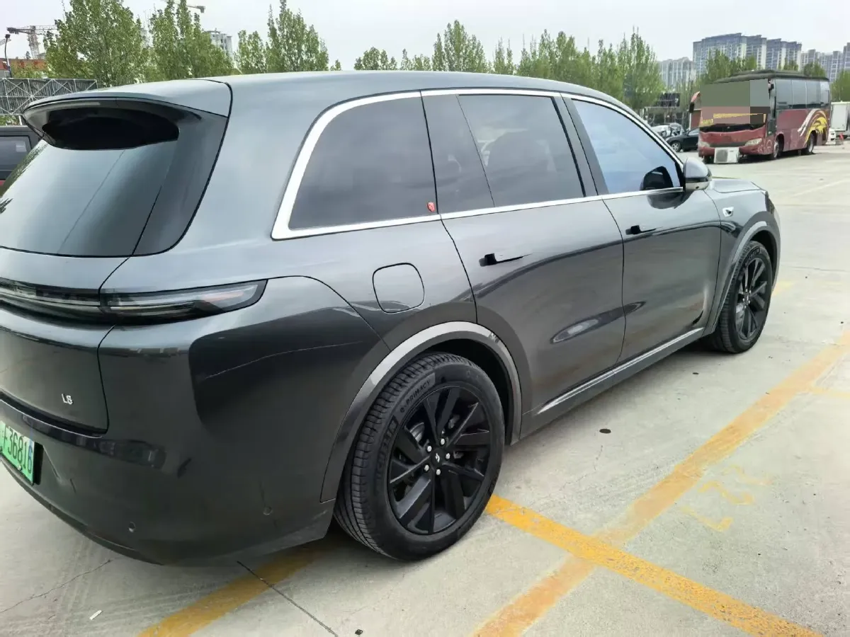 2023 Li L8 Range Extended 154HP REEV 40.9KWH,autocango,china used car exporter,china ev exporter,chinese used car exporter,chinese used ev exporter