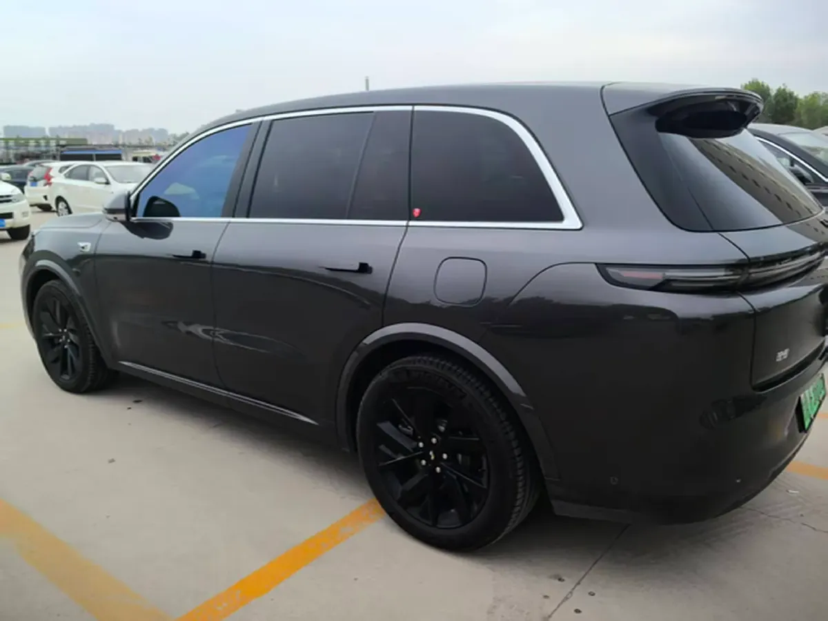 2023 Li L8 Range Extended 154HP REEV 40.9KWH,autocango,china used car exporter,china ev exporter,chinese used car exporter,chinese used ev exporter