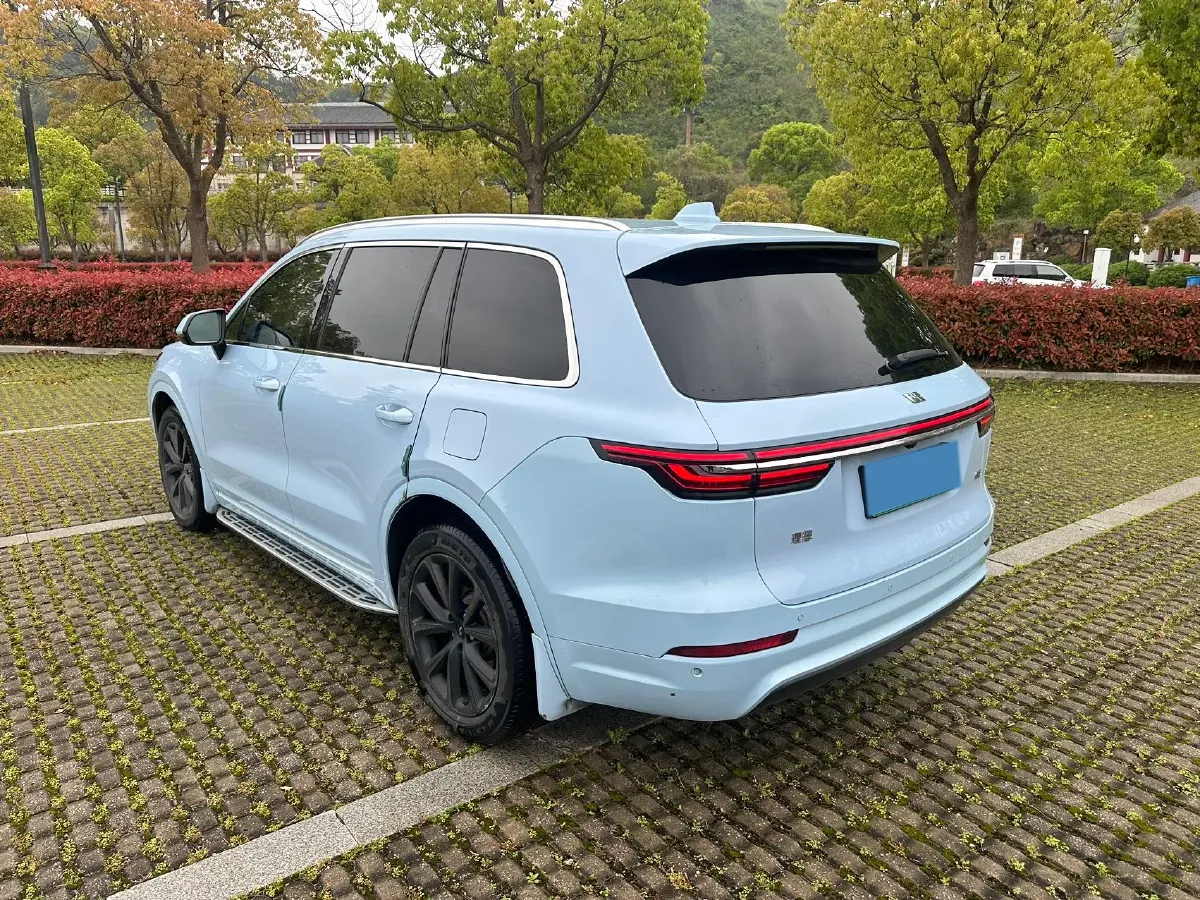 2020 Li ONE Range Extended 131HP REEV 40.5KWH,autocango,china used car exporter,china ev exporter,chinese used car exporter,chinese used ev exporter