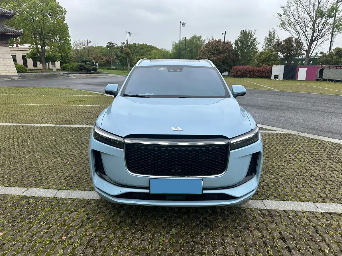2020 Li ONE Range Extended 131HP REEV 40.5KWH,autocango,china used car exporter,china ev exporter,chinese used car exporter,chinese used ev exporter