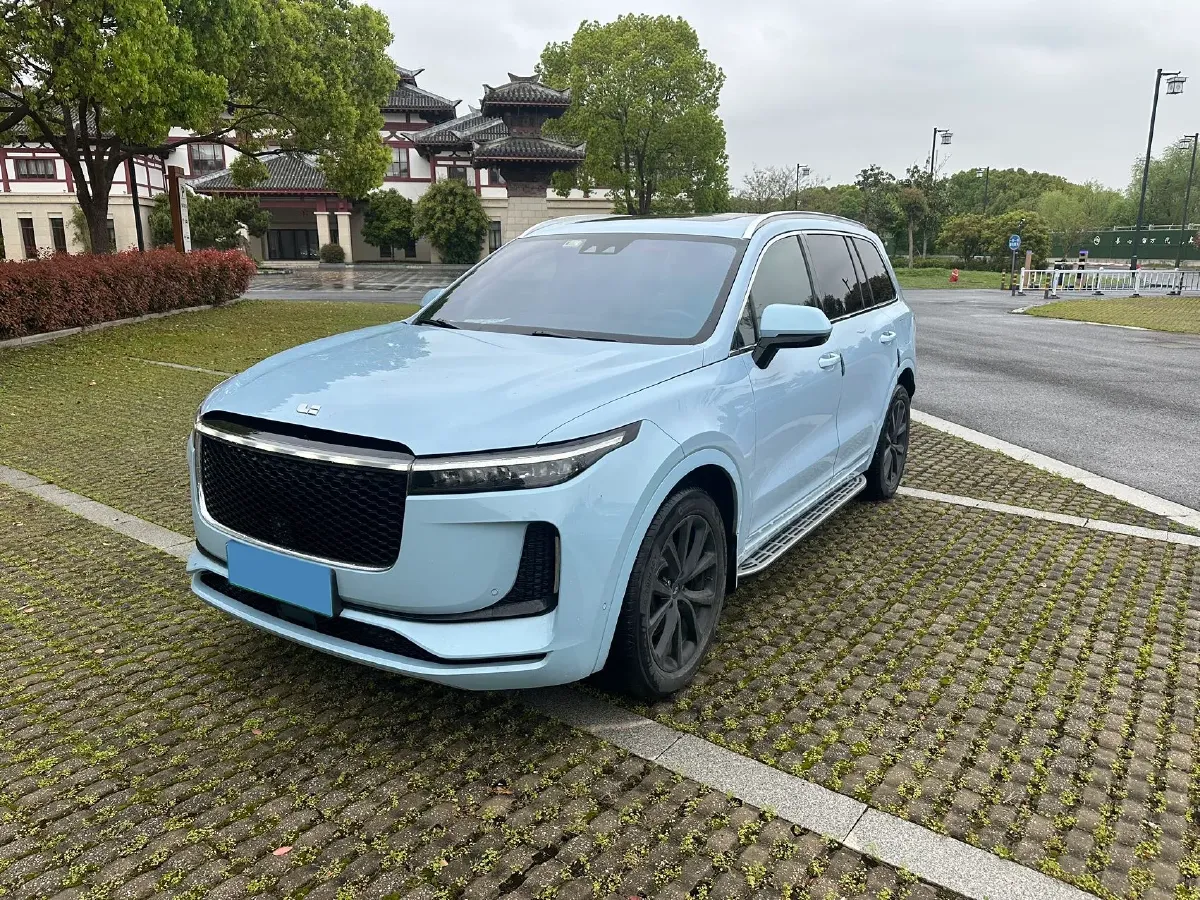 2020 Li ONE Range Extended 131HP REEV 40.5KWH,autocango,china used car exporter,china ev exporter,chinese used car exporter,chinese used ev exporter