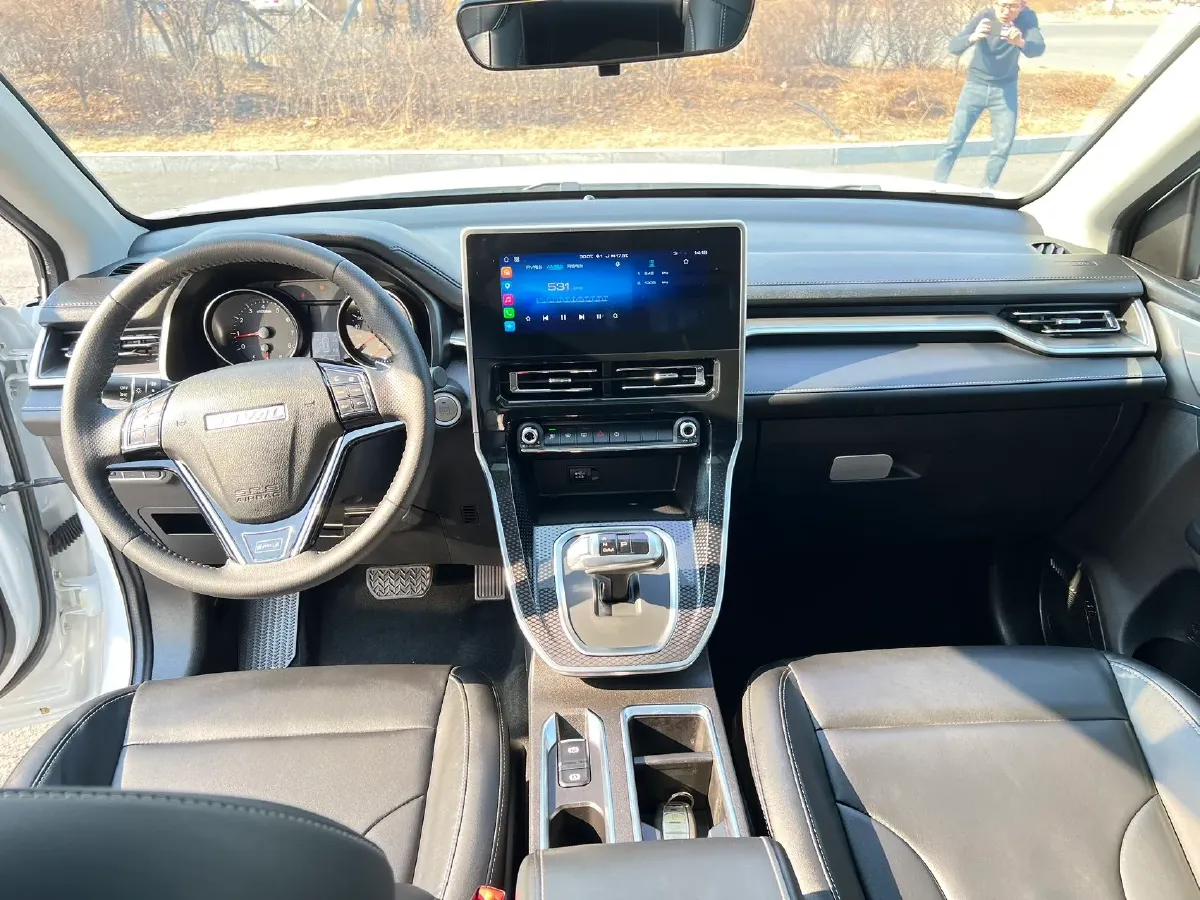 2021 Haval M6 1.5T 150HP L4 7DCT,autocango,china used car exporter,china ev exporter,chinese used car exporter,chinese used ev exporter